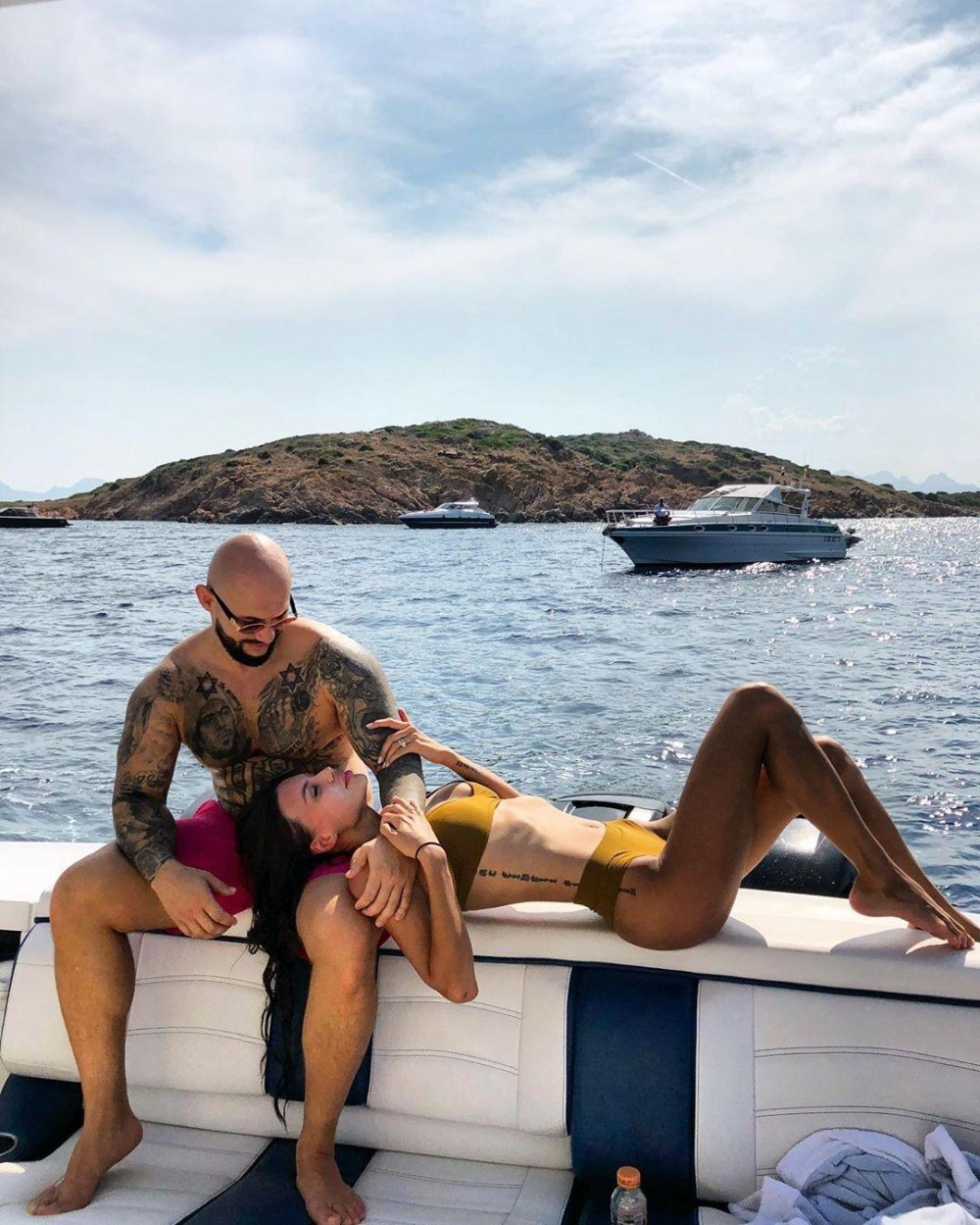 Boşanmaq istəyən məşhur cütlük barışdı